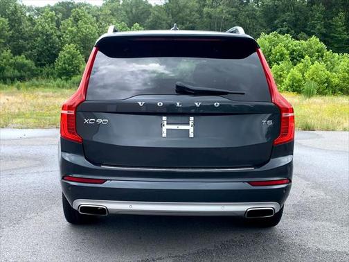 2017 Volvo XC90 T5 Momentum