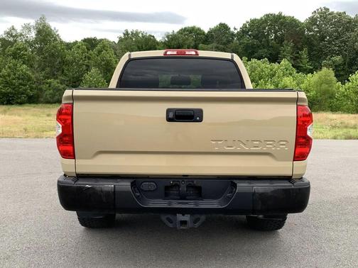 Quicksand 2017 Toyota Tundra SR5
