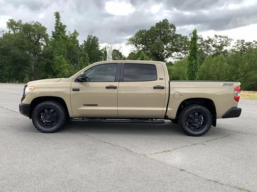 Quicksand 2017 Toyota Tundra SR5