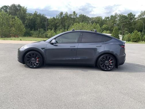 2022 Tesla Model Y Performance Dual Motor All-Wheel Drive