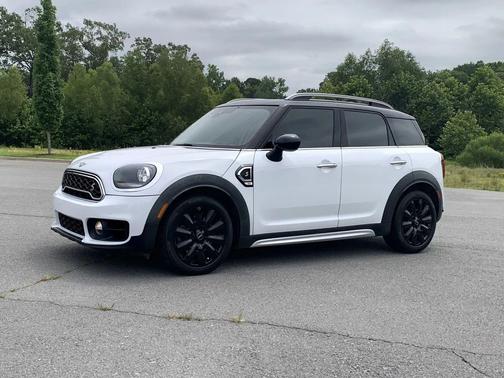 White Silver Metallic 2019 MINI Countryman Cooper S