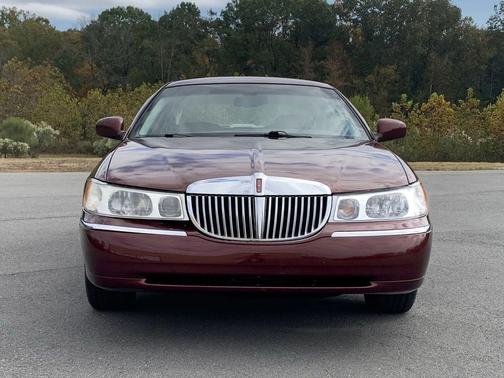2002 Lincoln Town Car Signature