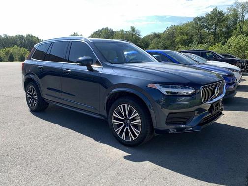 2020 Volvo XC90 T5 Momentum