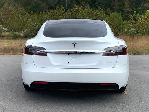 2020 Tesla Model S 