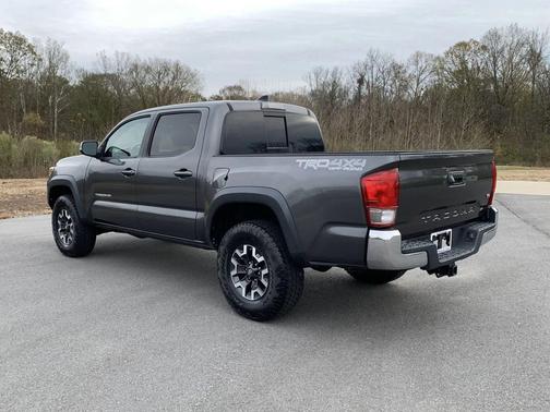 2017 Toyota Tacoma Base