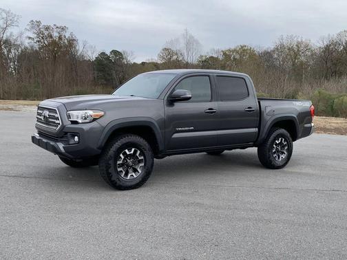 2017 Toyota Tacoma Base