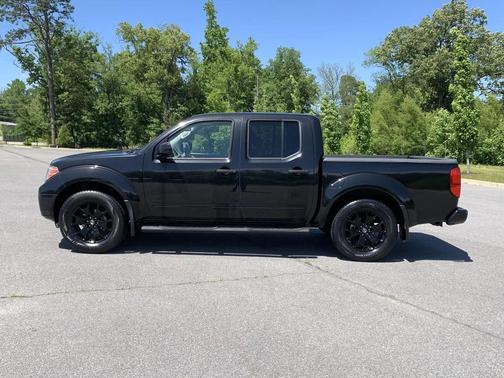 Magnetic Black Pearl 2020 Nissan Frontier SV