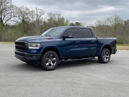Patriot Blue Pearlcoat 2020 RAM 1500 Lone Star