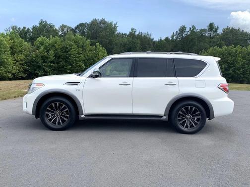 2017 Nissan Armada Platinum