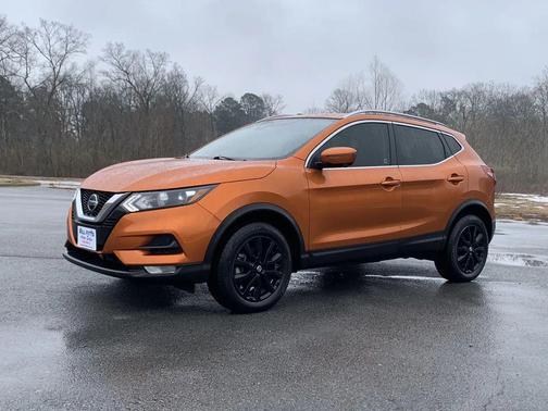 2022 Nissan Rogue Sport SV