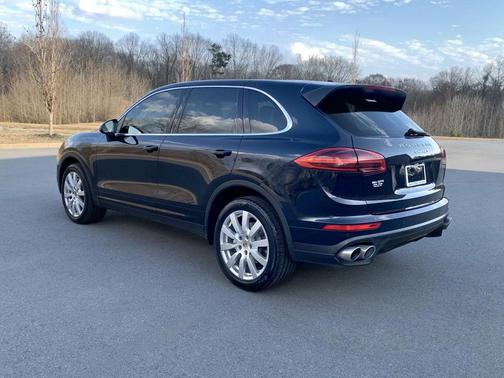 2016 Porsche Cayenne Cayenne