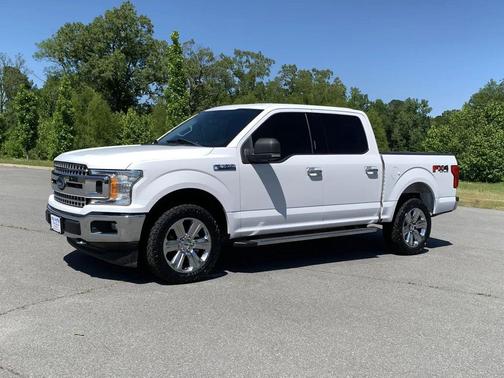 Oxford White 2019 Ford F-150 XLT