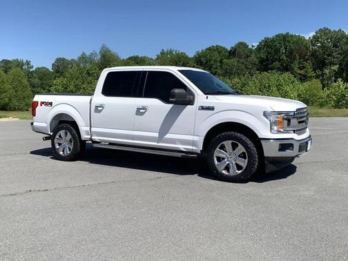 Oxford White 2019 Ford F-150 XLT