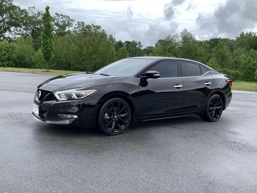 Super Black 2018 Nissan Maxima 3.5 SR