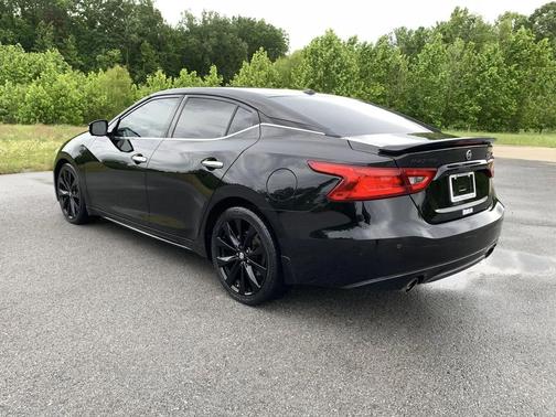 Super Black 2018 Nissan Maxima 3.5 SR