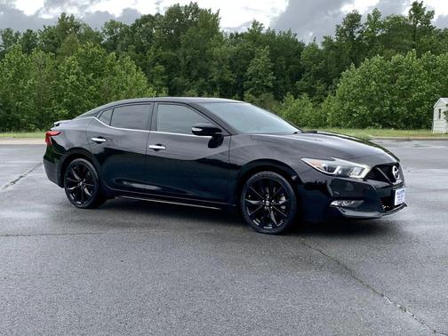 Super Black 2018 Nissan Maxima 3.5 SR