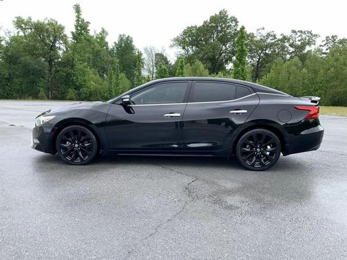 Super Black 2018 Nissan Maxima 3.5 SR