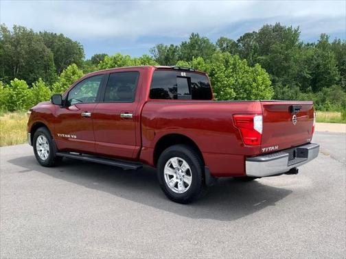 2018 Nissan Titan SV