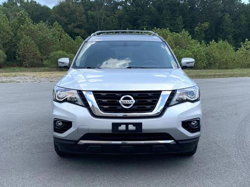 2020 Nissan Pathfinder Platinum 2WD