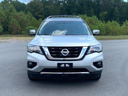 2020 Nissan Pathfinder Platinum 2WD
