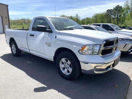 Bright White Clearcoat 2022 RAM 1500 Tradesman
