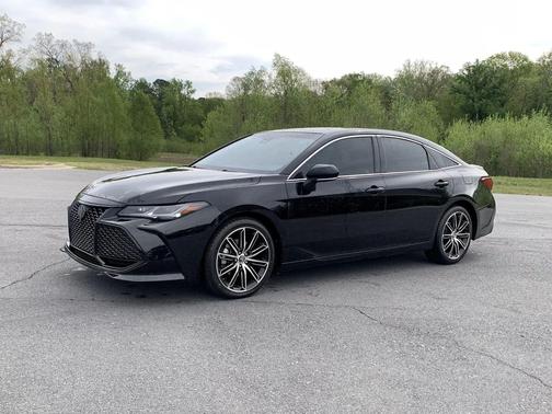 Blk 2019 Toyota Avalon