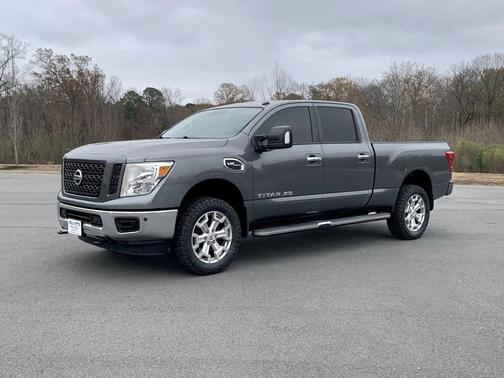 2019 Nissan Titan XD SV