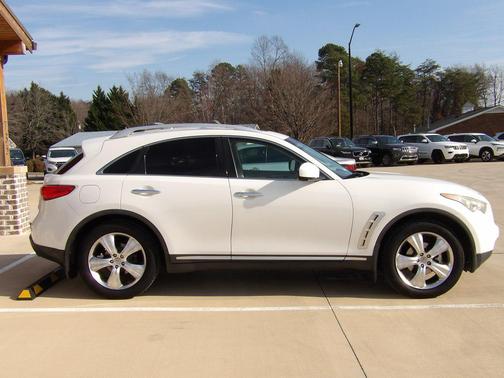 2009 INFINITI FX35 Base