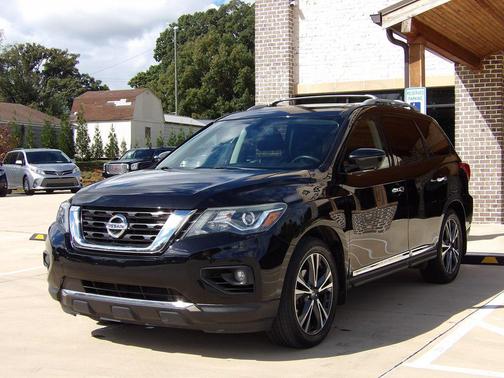 2018 Nissan Pathfinder Platinum