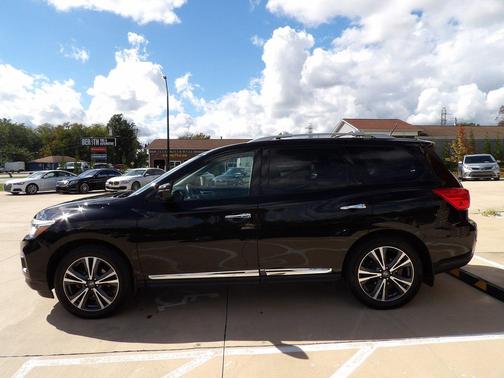 2018 Nissan Pathfinder Platinum