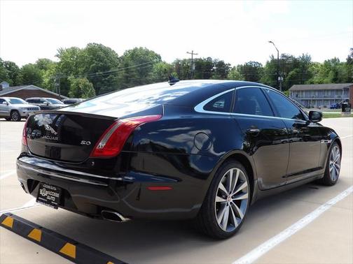 2015 Jaguar XJ Base
