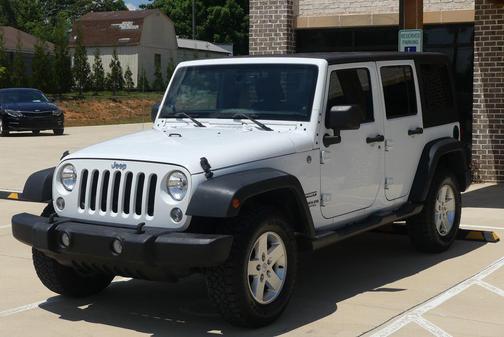 Bright White Clearcoat 2014 Jeep Wrangler Unlimited Sport