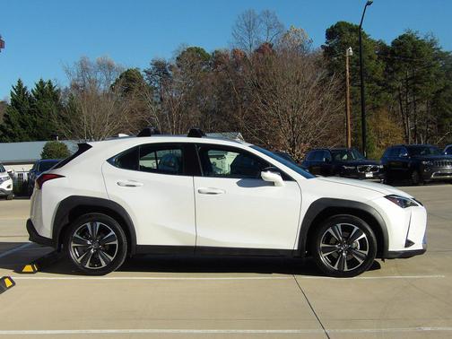 2024 Lexus UX 250h Base