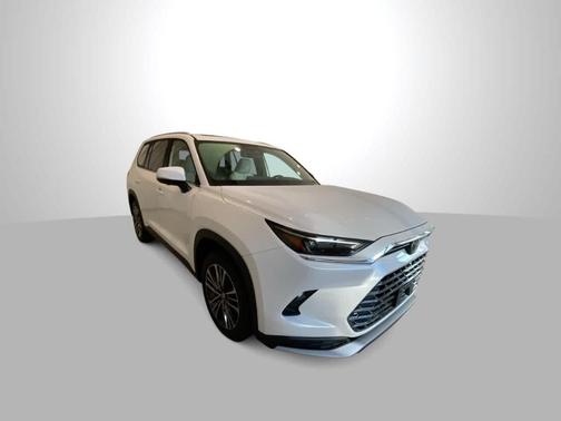 2026 Toyota Highlander Hybrid MAX Platinum