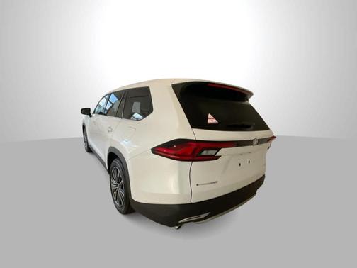 2026 Toyota Highlander 