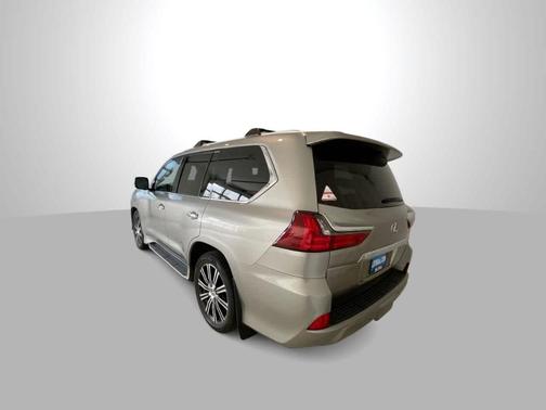 2018 Lexus LX 570