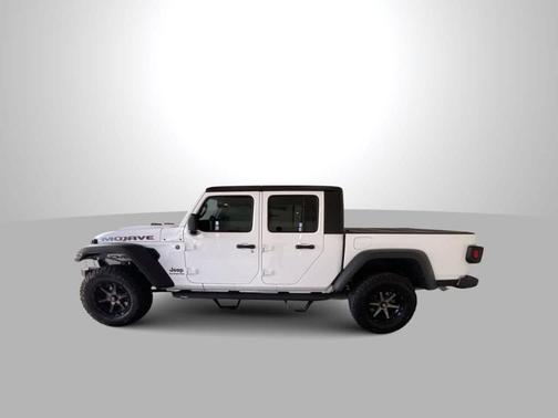 Bright White Clearcoat 2021 Jeep Gladiator Mojave