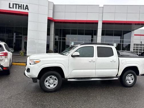 2022 Toyota Tacoma SR