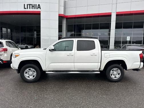 2022 Toyota Tacoma SR