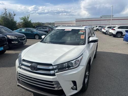 2018 Toyota Highlander Limited Platinum