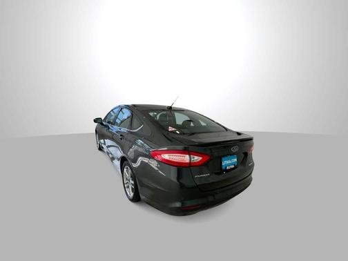 2016 Ford Fusion Hybrid SE