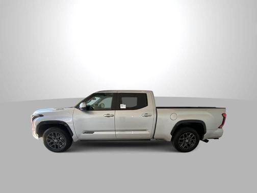 2025 Toyota Tundra Hybrid Platinum