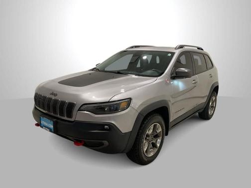 Billet Silver Metallic Clearcoat 2019 Jeep Cherokee Trailhawk