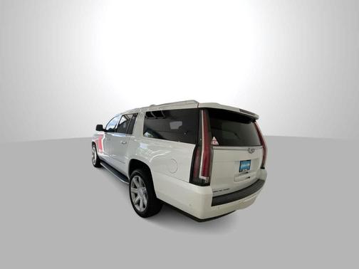 2018 Cadillac Escalade ESV Luxury