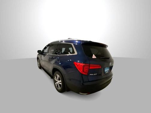 2017 Honda Pilot EX-L w/ Navigation