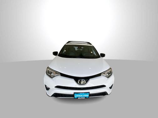 2017 Toyota RAV4 SE