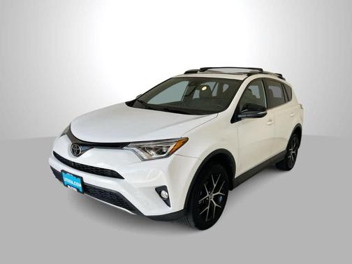 2017 Toyota RAV4 SE