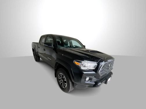 Midnight Black Metallic 2022 Toyota Tacoma TRD Sport
