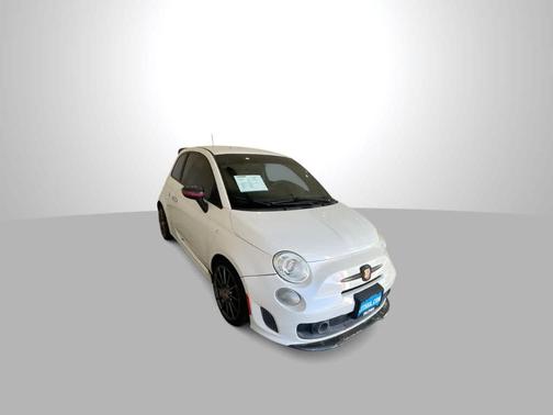 2016 FIAT 500 Abarth