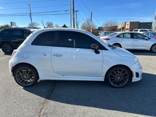 2016 FIAT 500 Abarth